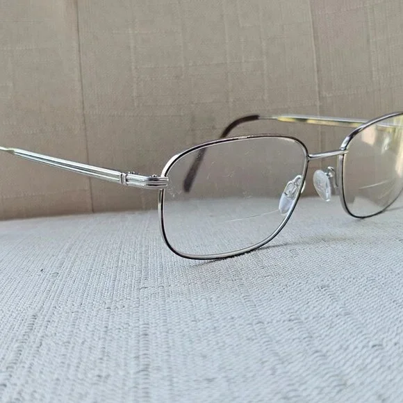Vintage Charmant Aristar Men Eyeglasses Frame AR6771 Gold Tone 54[]17 145 - Picture 4 of 12